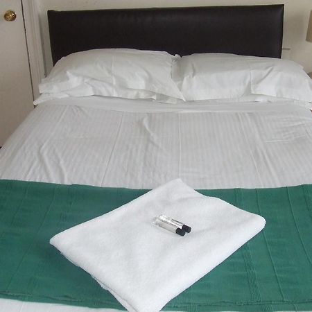 Cedars House Hotel Croydon Buitenkant foto